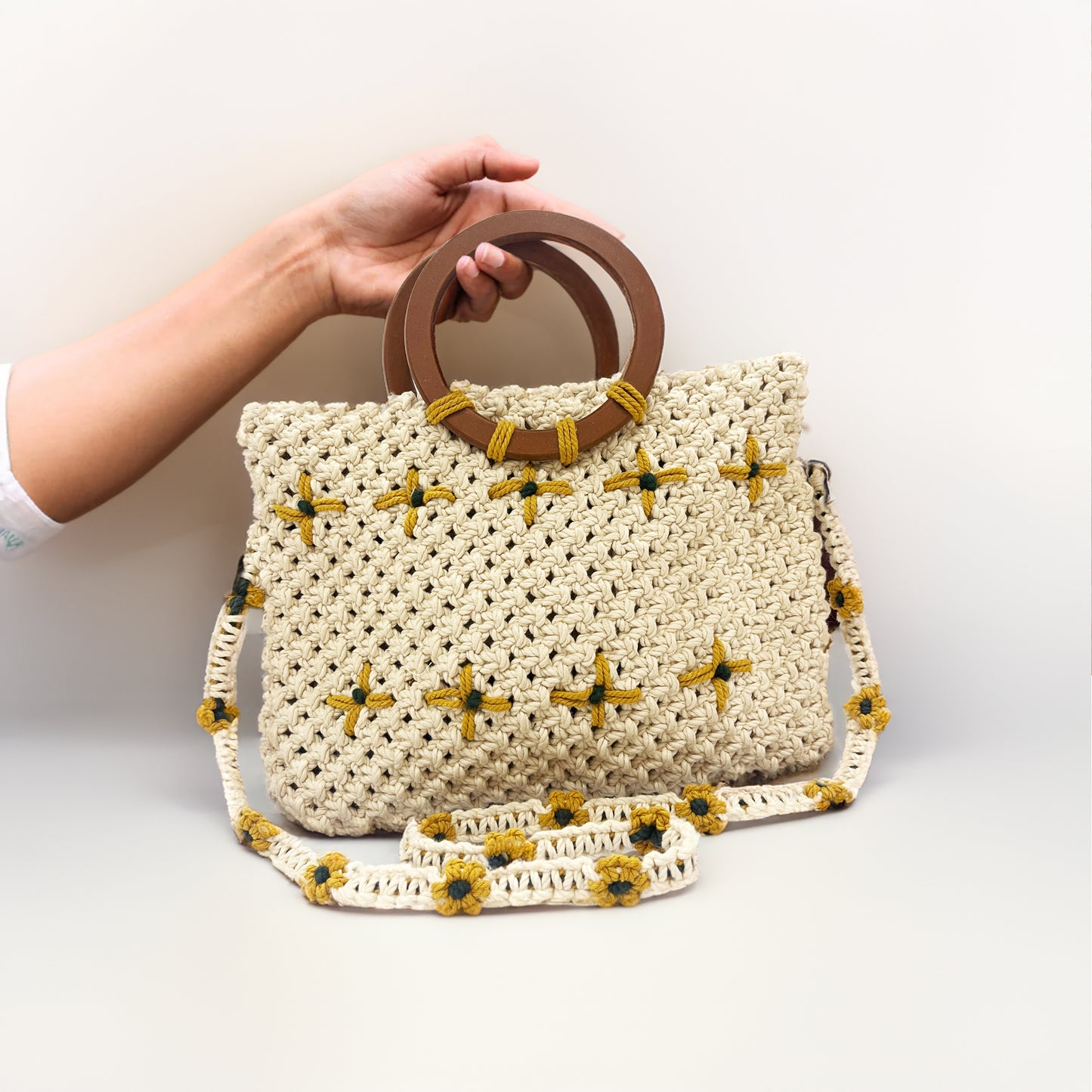 Handmade Macrame Bag with Wooden Handles for Women (BEIGEAURA)